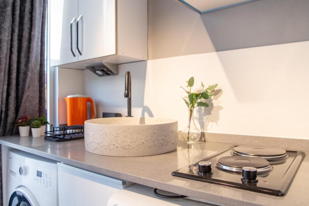 Invigorating Studio Flat Near Kordon In Alsancak Apartment İzmir Luaran gambar
